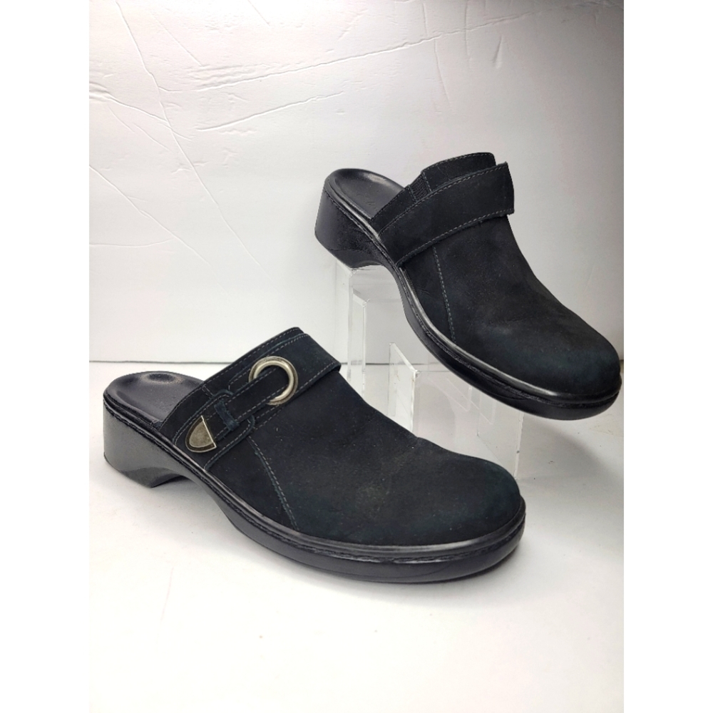 Clarks  - Black Suede Comfort Clogs